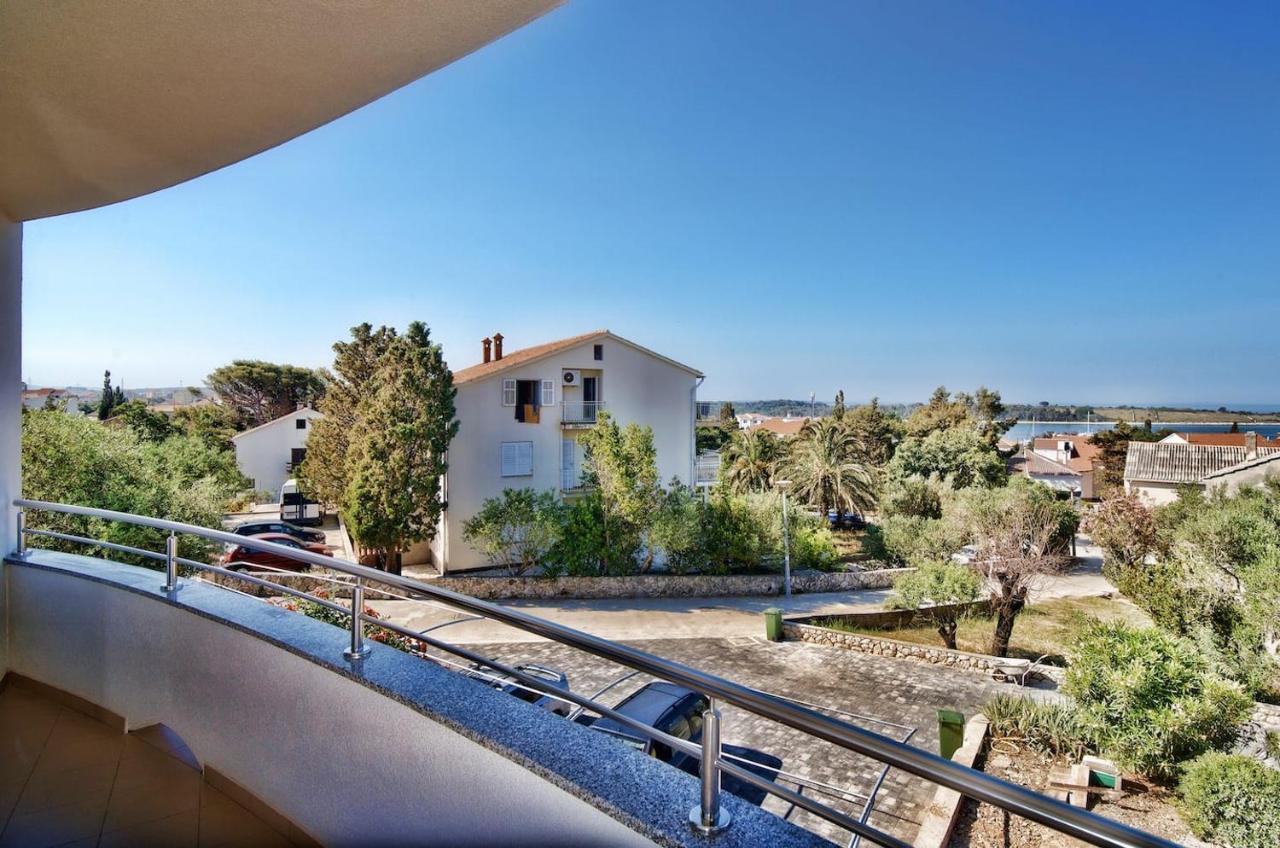 Apartment Avada Novalja Exterior photo